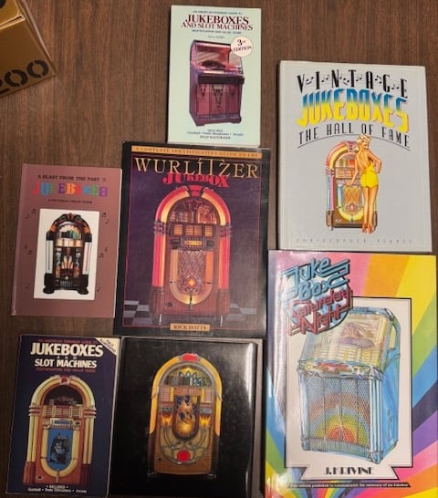 7 Reference Books on Juke boxes (1 of 1)