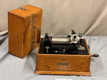 Edison Standard "Two-Latch"