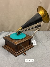 Victor E Disc Phonograph