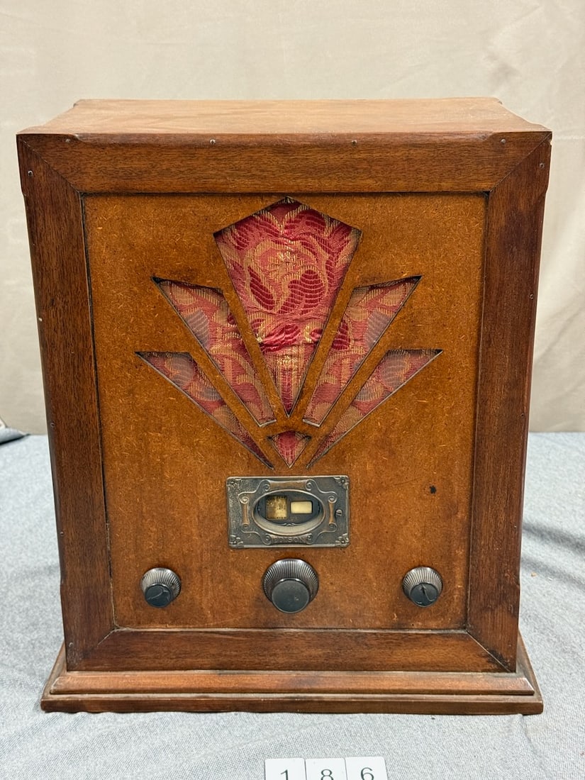 Edison Tombstone style radio: Art Deco style