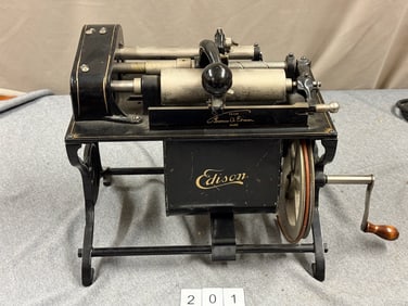 Edison Skeleton Frame Table Model Shaver