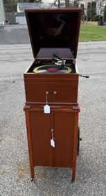 Victor Victrola VV-19a Phono & Push-Mobile Cabinet