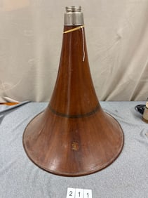 Columbia Oak Wooden Horn