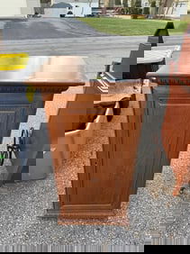 Good Oak Disc Record Cabinet