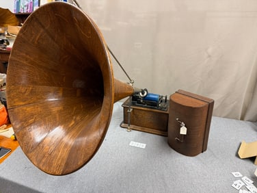 Edison Standard Cylinder Phonograph