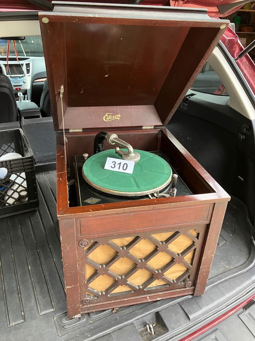 Edison A-100 Disc Phonograph (1 of 1)