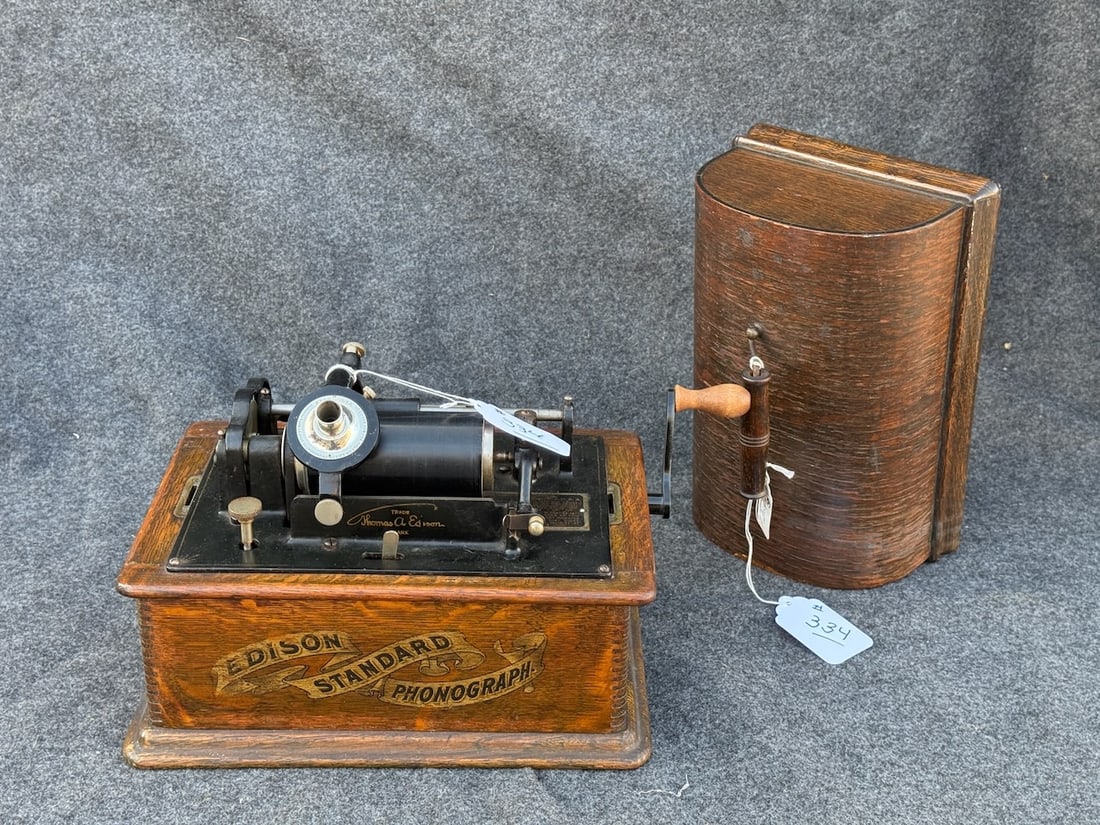 Edison Standard Cylinder Phonograph: C reproducer, crank and cover.