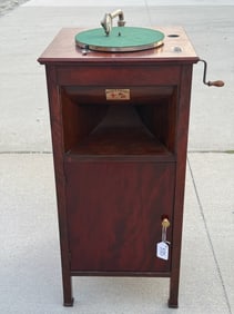 Keen-O-Phone Style 5 Floor Model Phonograph