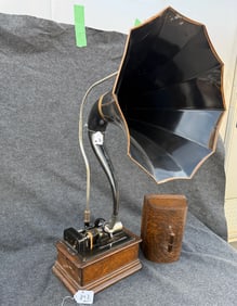 Edison Standard Cylinder Phonograph with Cygnet horn