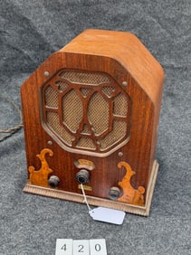 Remler 21 "The Minuette"Table Radio