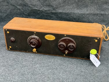 Atwater Kent Model 33 Radio Receiver