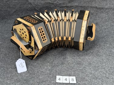 Tanzbar Paper Roll Organ/Accordion