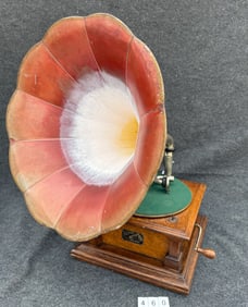 Victor D Disc Phonograph
