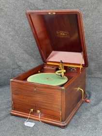 Victor VV-XII Disc Phonograph