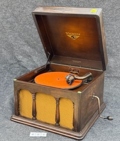 Victor VV-J1-80 Disc Phonograph