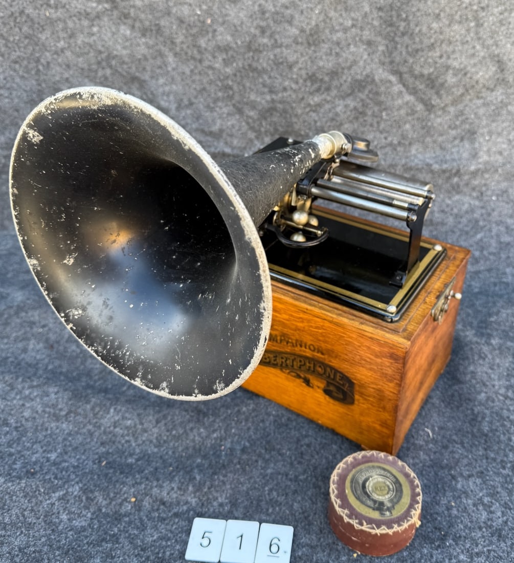 Lambert phone "Companion" Cylinder Phonograph (1 of 6)