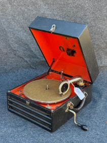 Victor VV2-30 Portable Suitcase Phonograph