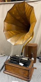 Edison Triumph Cylinder Phonograph