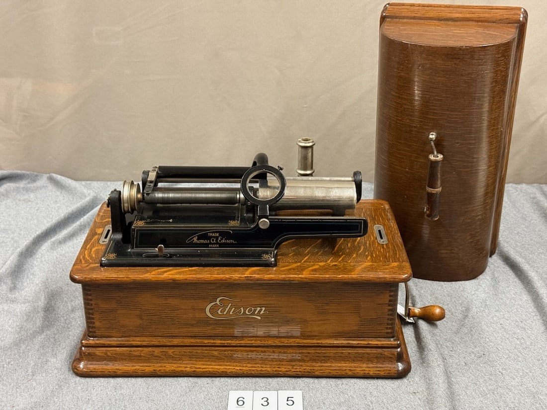 Edison Home Cylinder Phonograph (1 of 3)