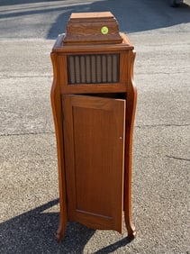 Edison Amberola 30 and Cabinet