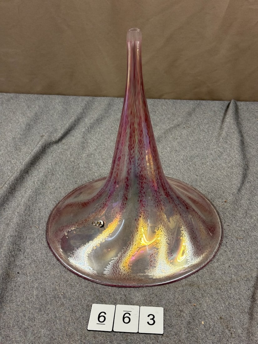 Glass phonograph horn (1 of 2)