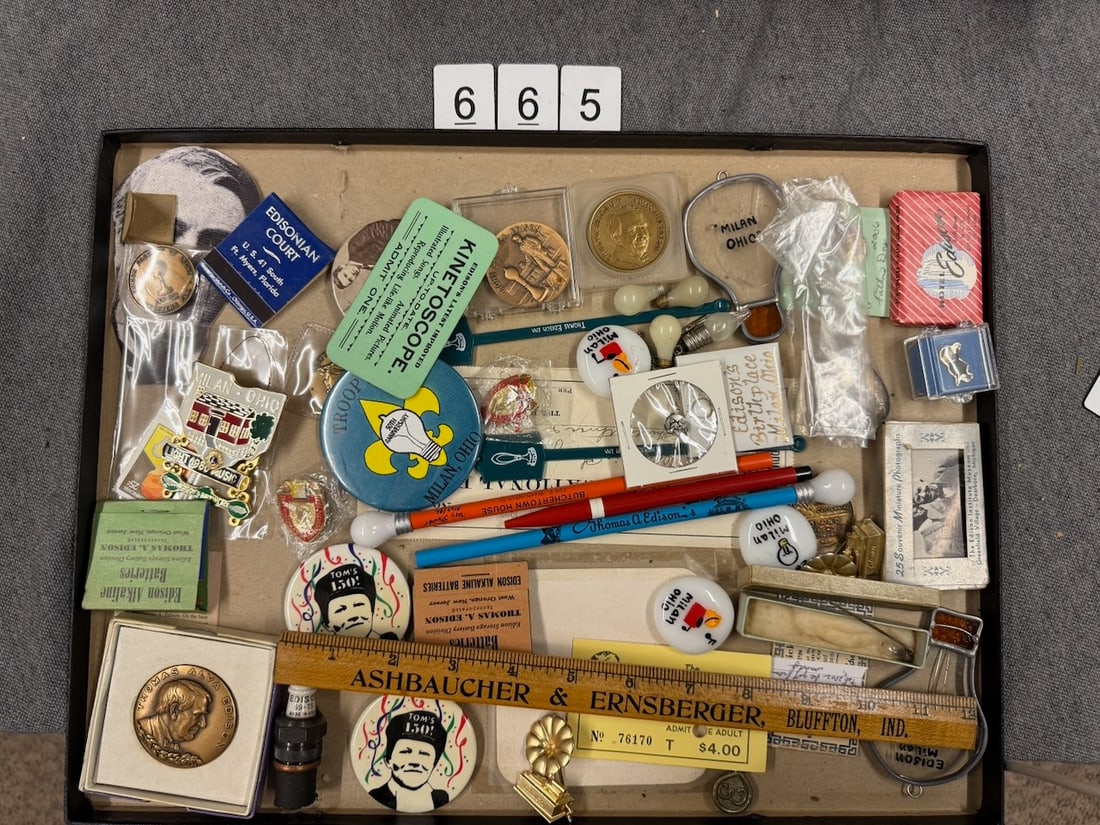 Phonograph Memorabilia: Housed in a Riker box. One lot