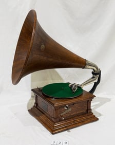 Victor M Disc Phonograph