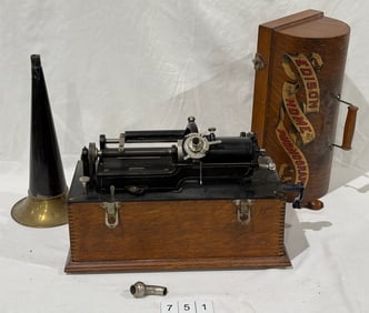 Edison Banner Front Home Cylinder Phonograph