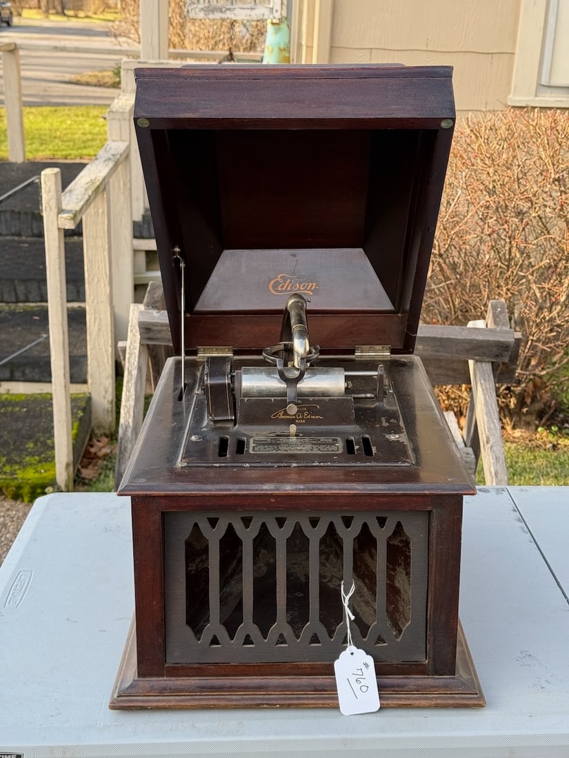 Edison Amberola Cylinder Phonograph (1 of 3)