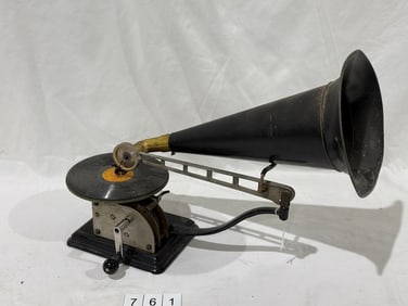 Columbia AU Disc Phonograph