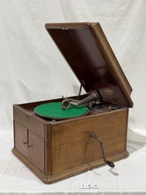Hines Disc Phonograph