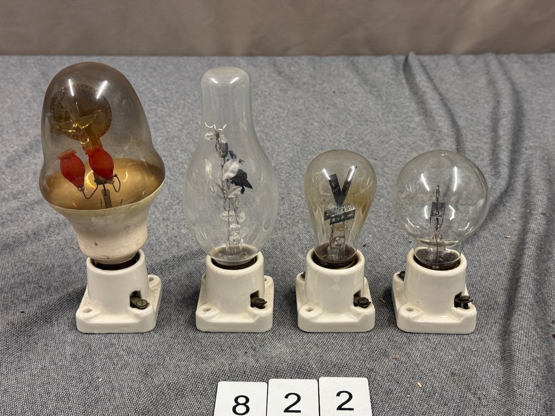 4 Aerolux: All with porcelain sockets