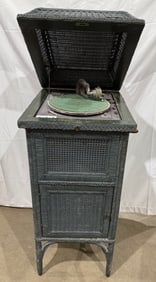 Perfektone Heywood-Wakefield Wicker Floor Model Disc Phonograph