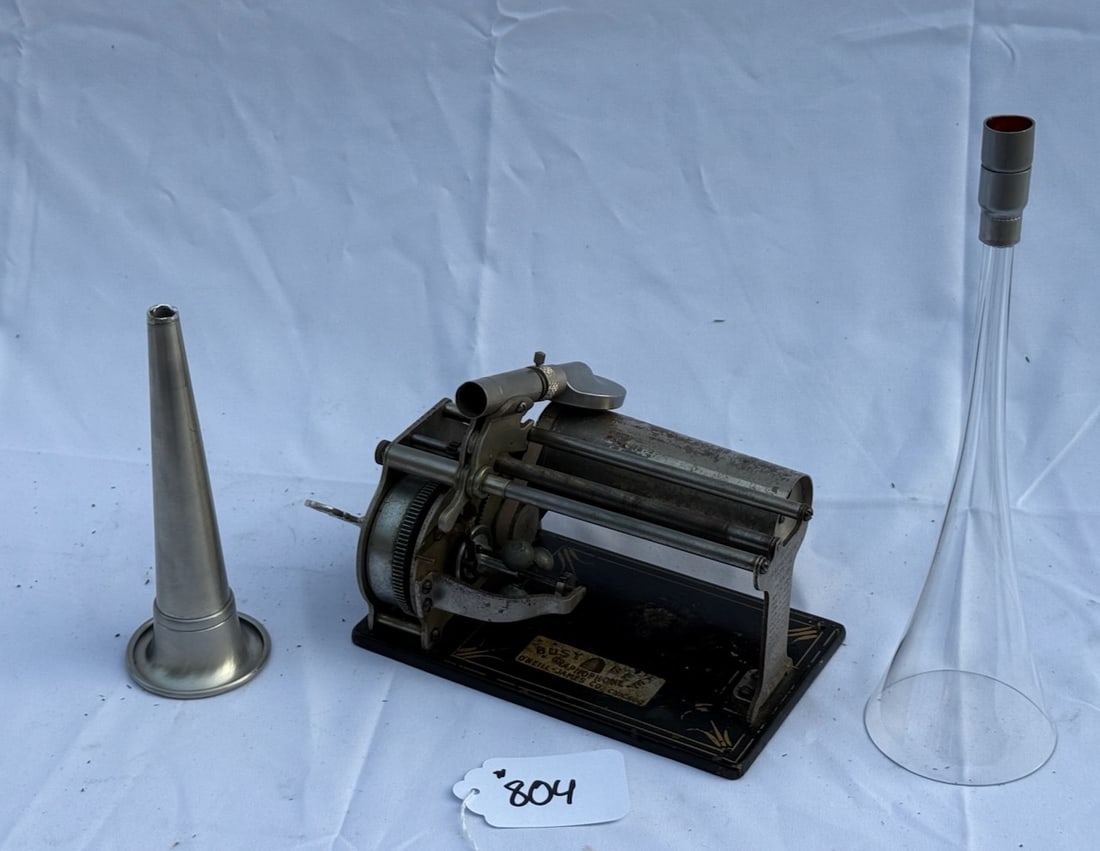 Columbia Busy Bee (Q) Cylinder Phonograph (1 of 6)