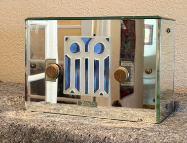 Zenith 701 Superheterodyne Radio