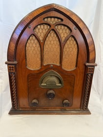 Atwater Kent 82F Cathedral Radio