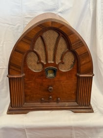 Philco Model 90 Cathedral Radio