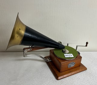 Canadian Berliner Trademark Gramophone Phonograph