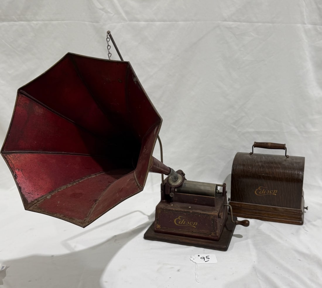 Edison Maroon Gem Cylinder Phonograph (1 of 5)