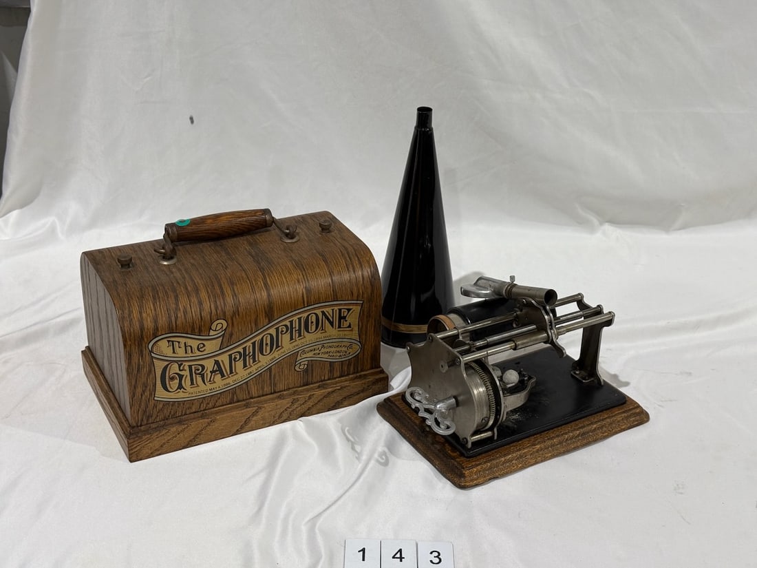 Columbia Q Cylinder Phonograph: Recast key, reproducer, conical horn and cover.