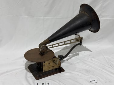 Columba AU Cylinder Phonograph