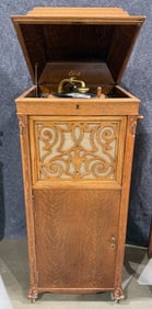 Edison C-250 Floor Model Disc Phonograph