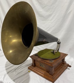 Victor V Disc Phonograph