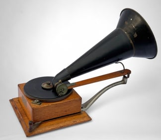 Berliner Ratchet Wind Gramophone Disc Phonograph