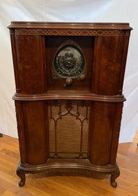 Zenith "Georgian" Floor Model Radio
