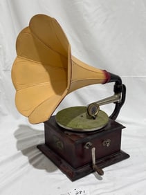 Victor O Disc Phonograph