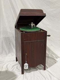 Carola Childs Disc Phonograph