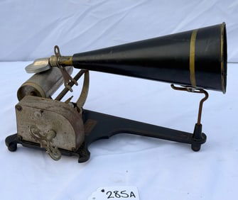 Columbia AQ Cylinder Phonograph