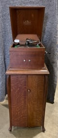 Victor IX  Disc Phonograph w/Matching Cabinet
