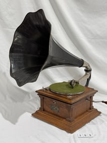 Victor III Disc Phonograph